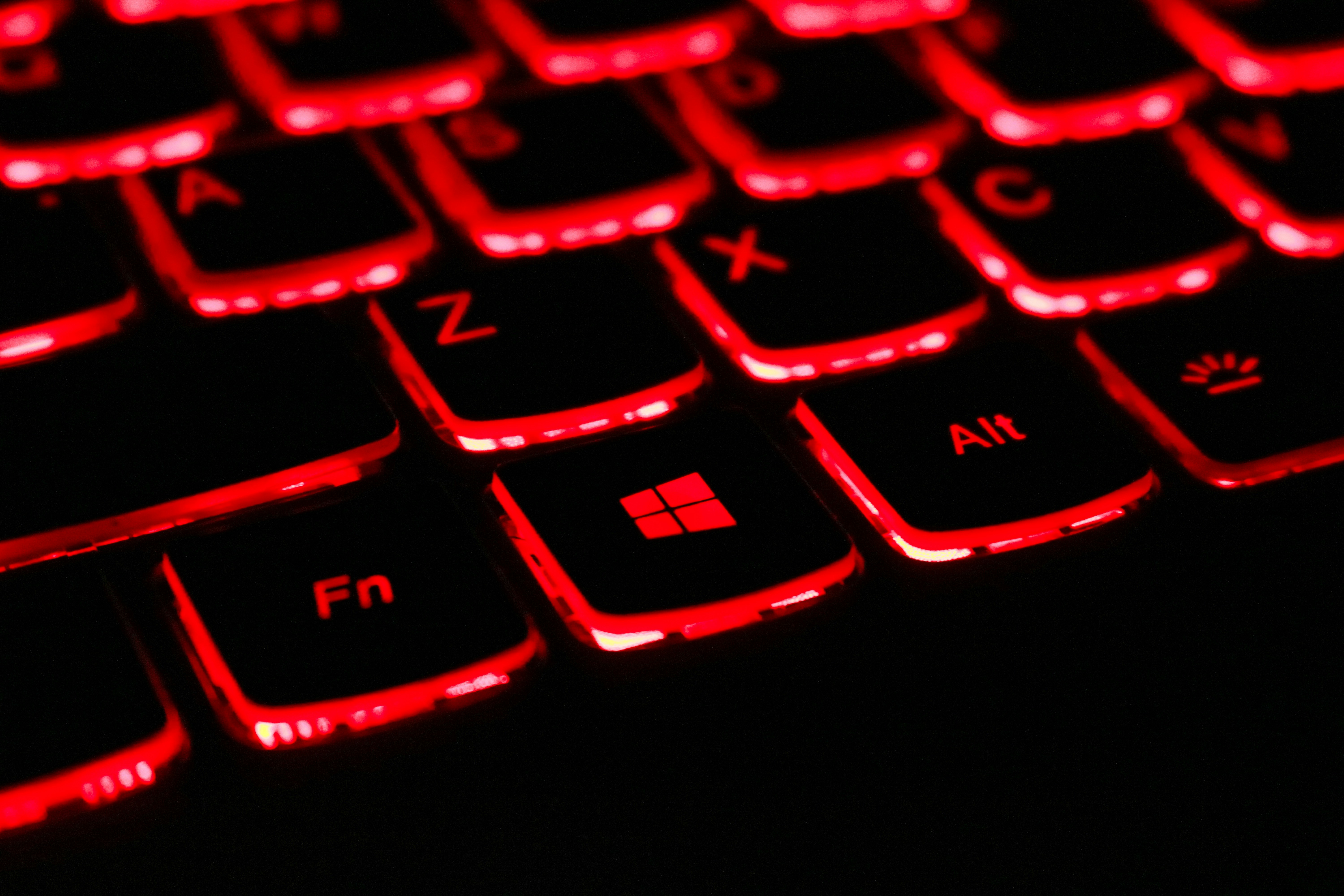 En İyi Gaming Klavye ve Gaming Kulaklık Önerileri