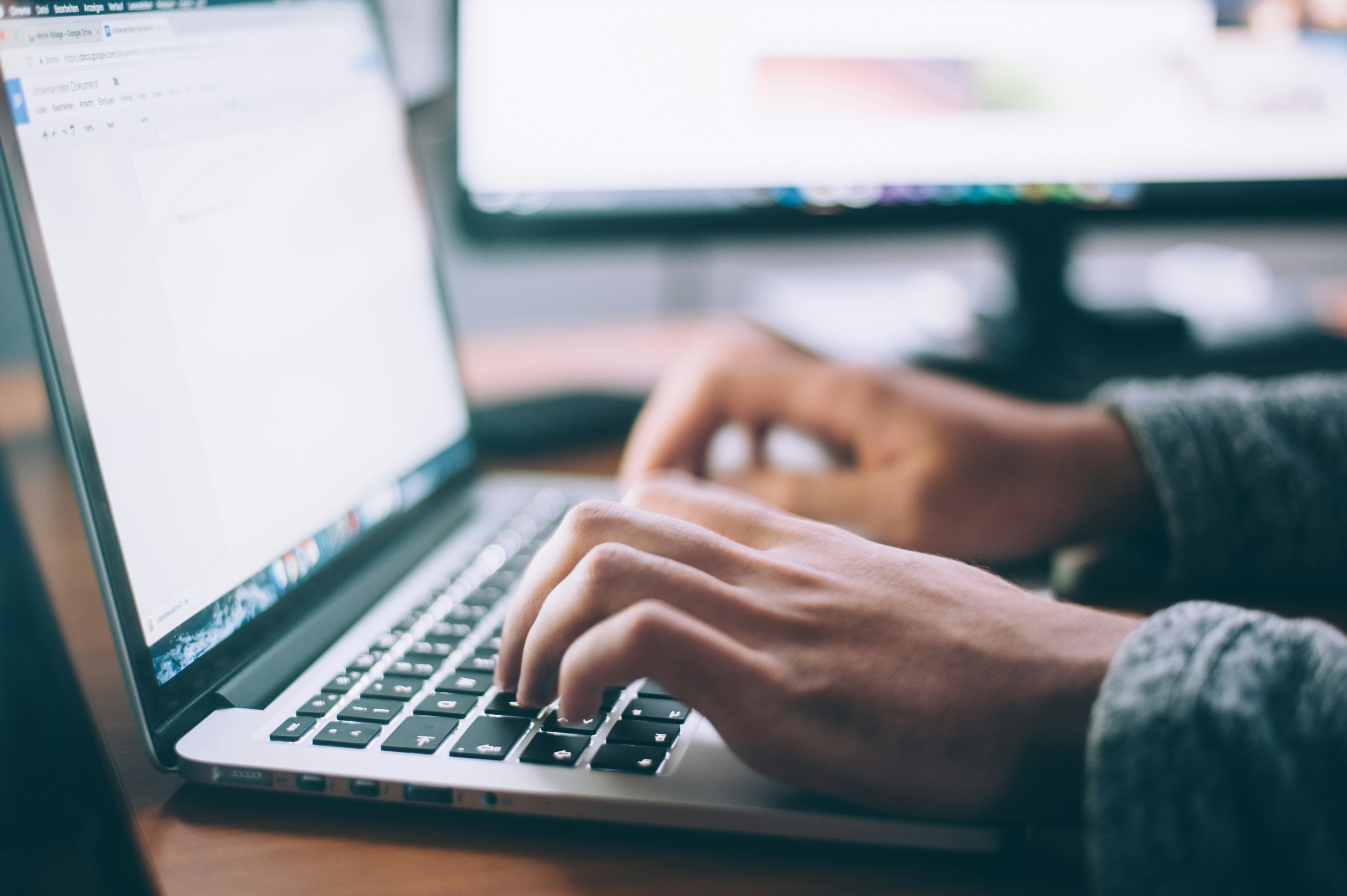 Freelancer'lar ve Evden Çalışanlar İçin En İyi Bilgisayarlar