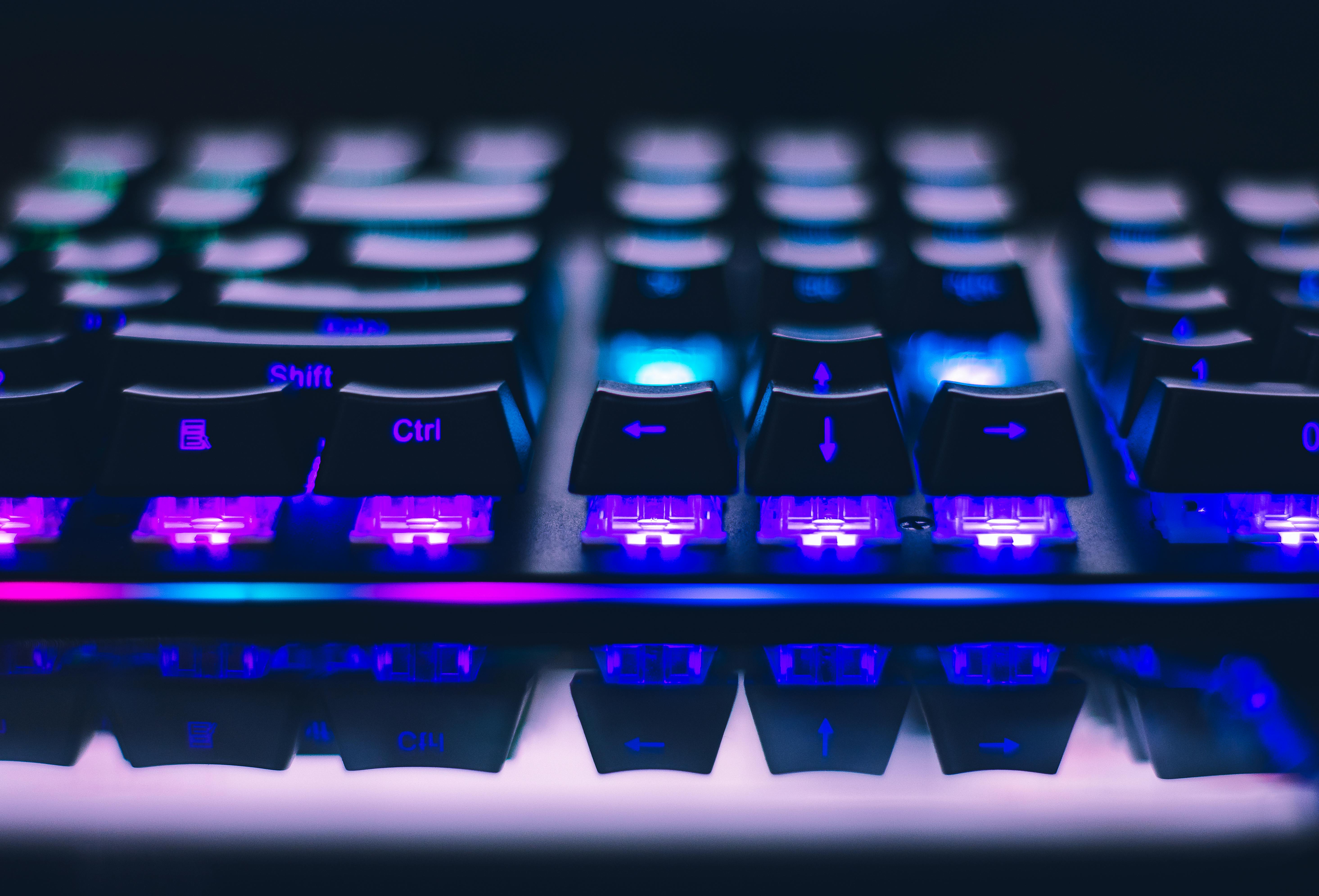 İkinci El Laptop Alınır mı? Avantajları, Riskleri ve Doğru Seçim Rehberi